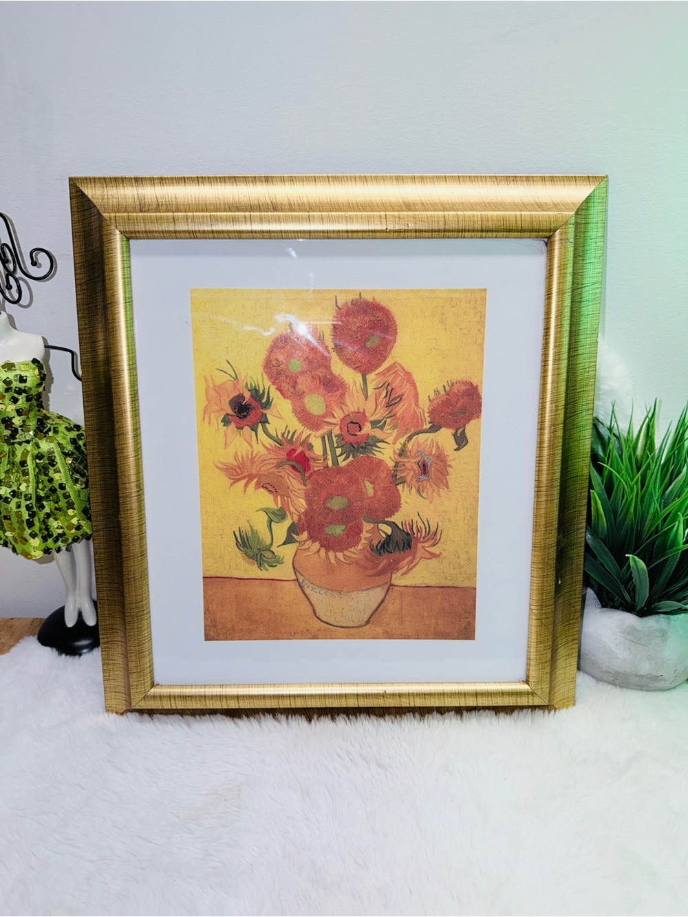 Contemporary Framed Sunflower Art Print in Gold Frame 🖼️